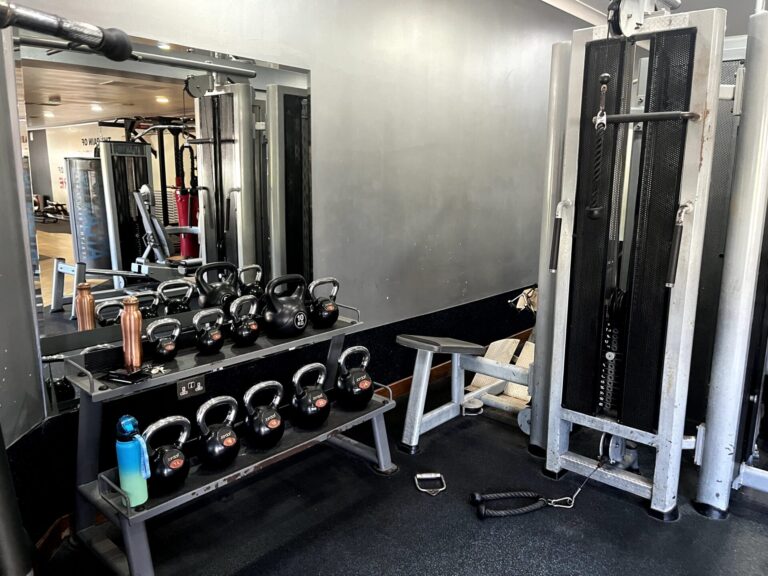 cable machines and kettlebells in atlantis gym in tiptree essex